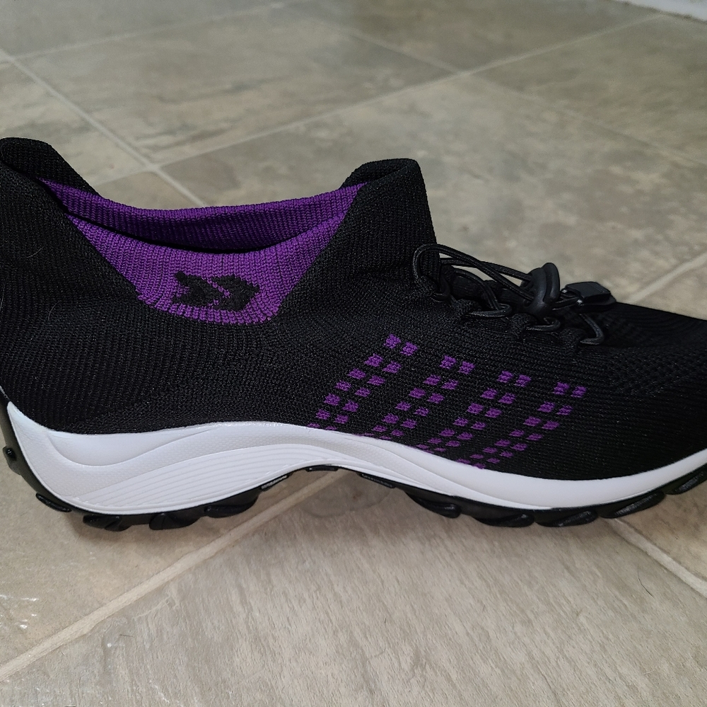Walking shoes